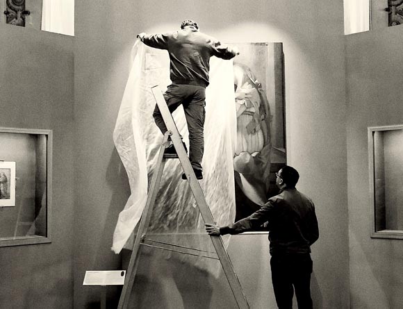 Allestimento della mostra ” L'Alabardiere di ritorno a Firenze” a Palazzo Pitti.