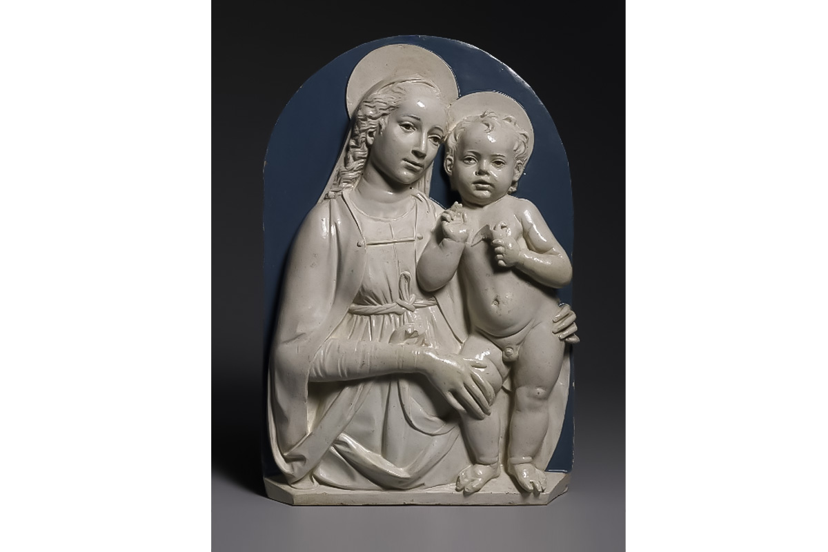 Luca della Robbia (1400 ca-1482) ” Madonna col Bambino” terracotta di cm 87x45 Trafugato dalla Chiesa ” San Giovanni Battista” - Scansano (GR) tra il 9 e il 10 agosto 1979 Recuperato da privati a Ottawa (CANADA) l'8 aprile 2019