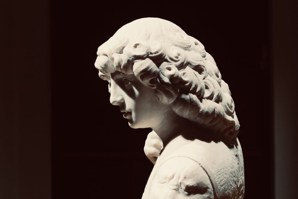 Tullio Lombardo e bottega (Venezia? 1455 circa – Venezia 1532), ” San Giorgio (?)”  (particolare). Marmo, cm 87,6x53,4x35,6. New York, The Metropolitan Museum of Art. Friedsam Collection, Bequest of Michael Friedsam, n. 1931 (32.100.155).