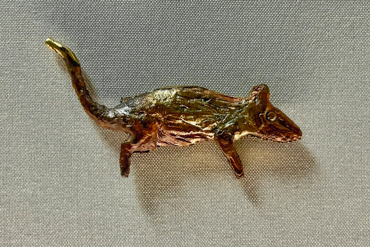 Diego Giacometti, Souris (Topo), senza data. Bronzo dorato. Collezione privata, Svizzera.