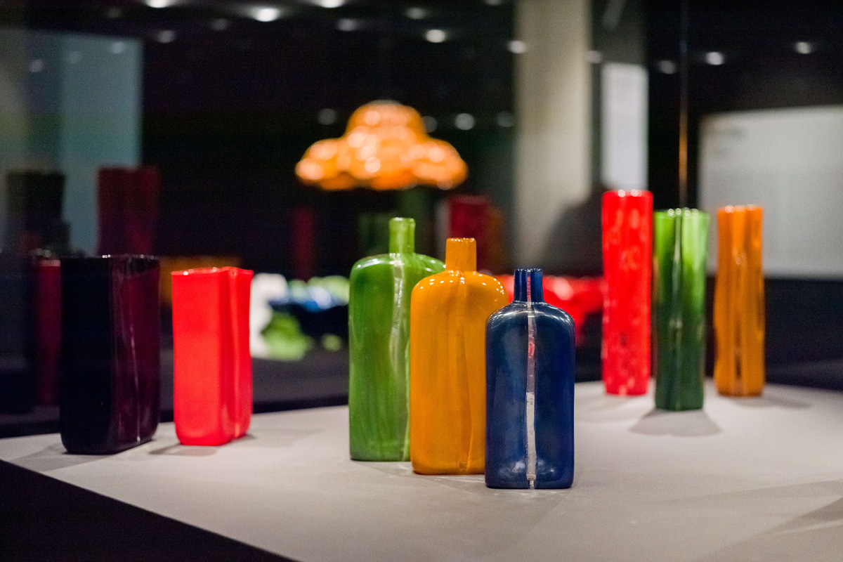 Toni Zuccheri alla Venini, installation view, ph. Enrico Fiorese , courtesy ” Le stanze del vetro”